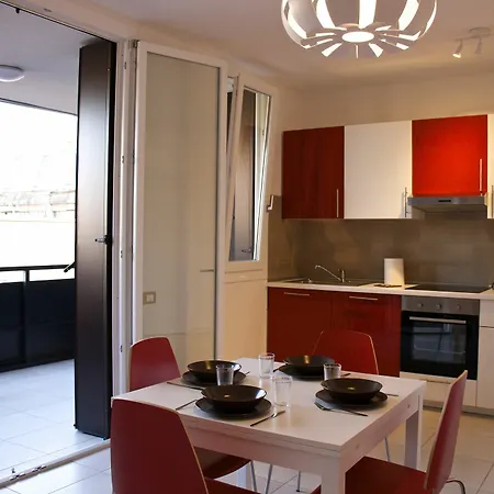 Aparthotel House Sant'orsola 3*